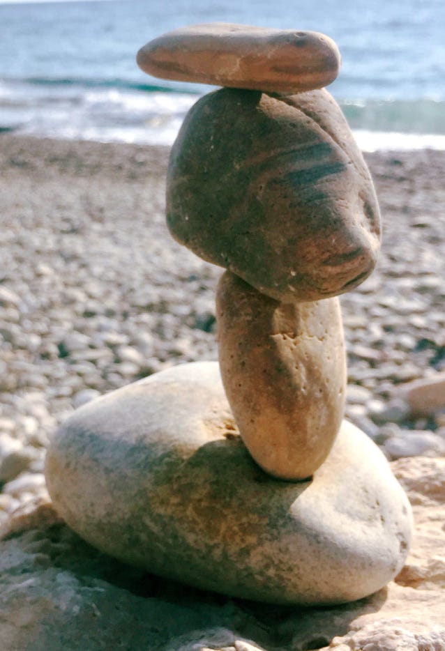 Steine aufgeschichtet, Harmonie